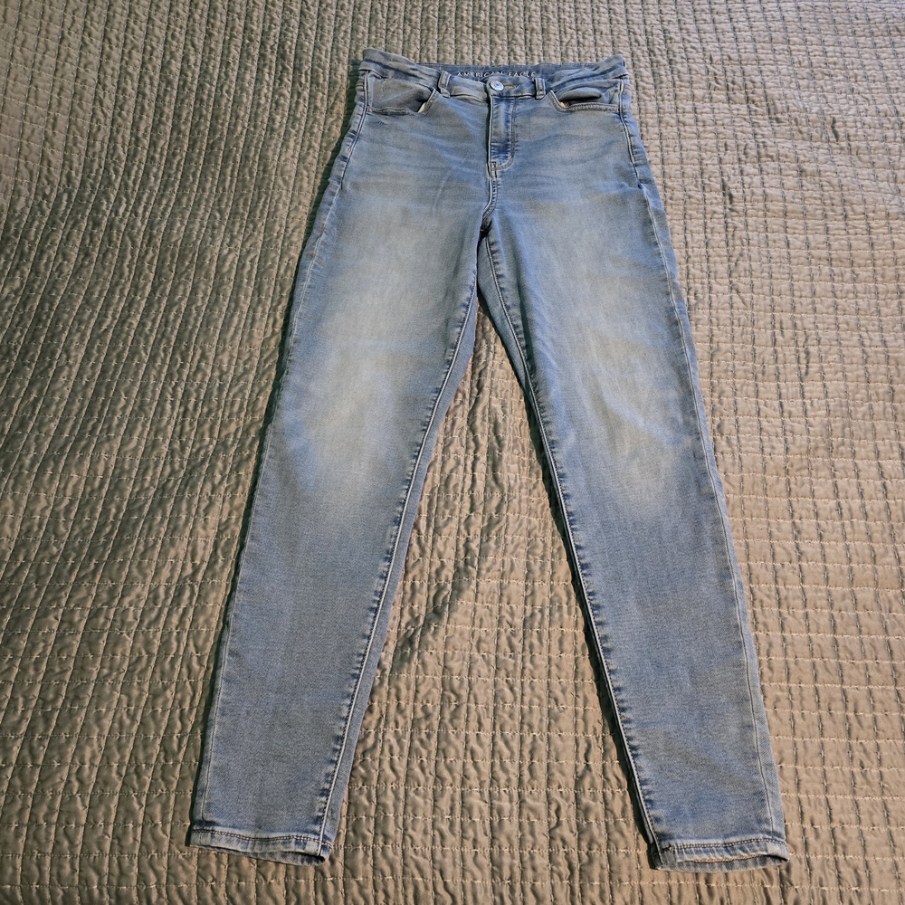American Eagle Outfitters Light Blue Skinny Jeans